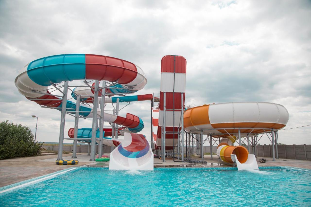 S Club Resort Hotel Aqua Park And Spa بلغراد المظهر الخارجي الصورة