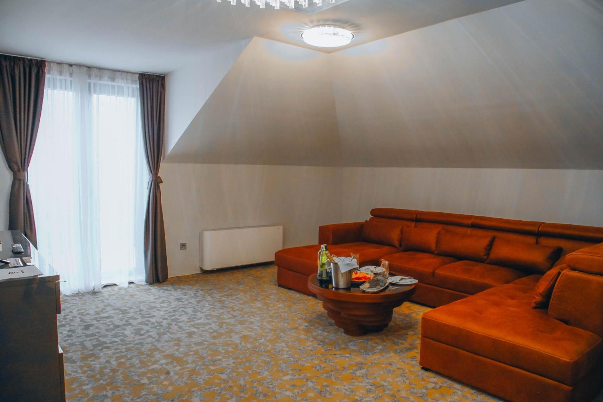 S Club Resort Hotel Aqua Park And Spa بلغراد الغرفة الصورة