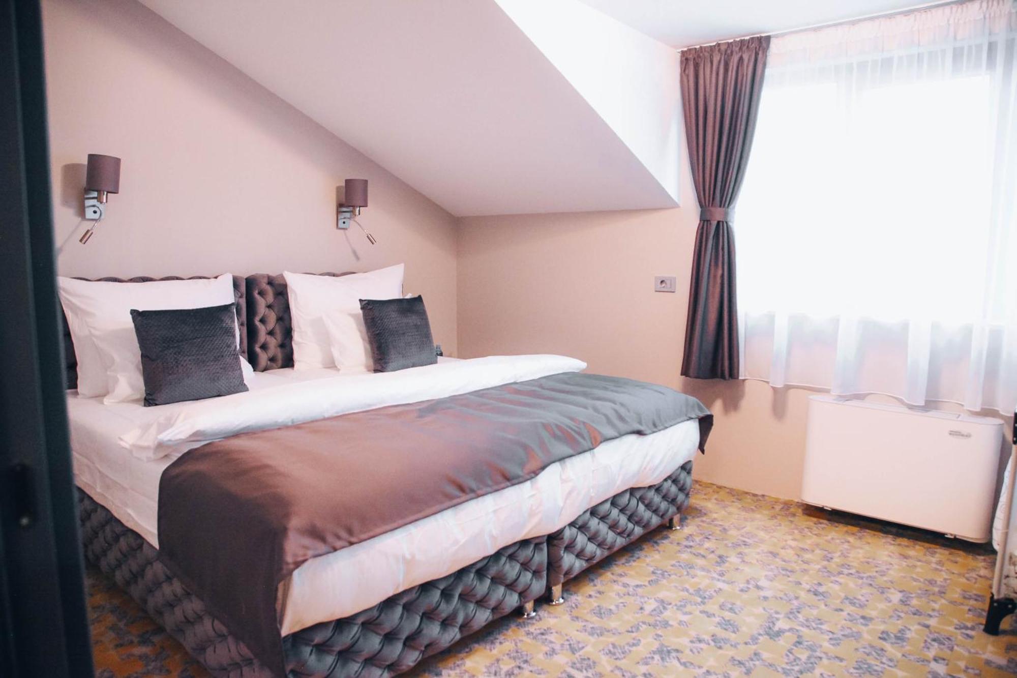 S Club Resort Hotel Aqua Park And Spa بلغراد الغرفة الصورة